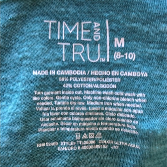 Time and Tru aqua semi-sheer lightweight V-neck tee, size M - Picture 6 of 6